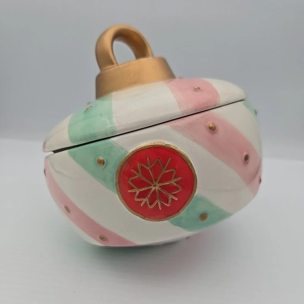 Hallmark Christmas Striped Ornament-Inspired Holiday Candy Dish With Lid‎